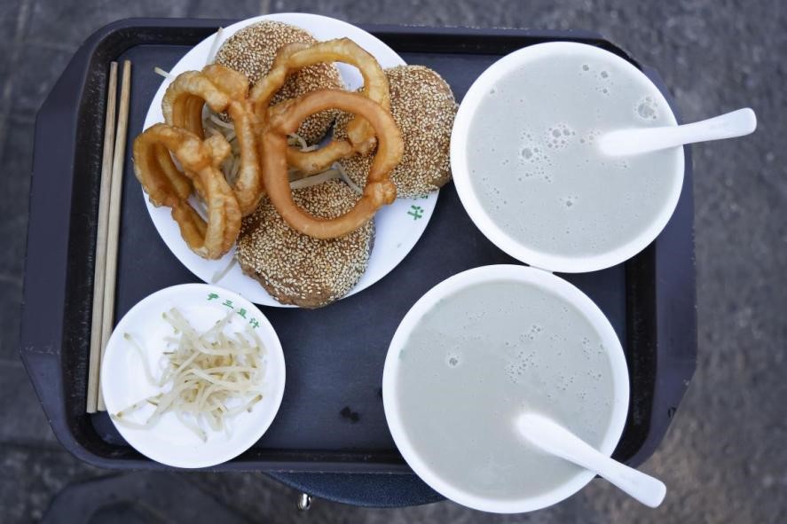 Beijing Douzhi: Ein unverzichtbarer Frühstücks-Snack